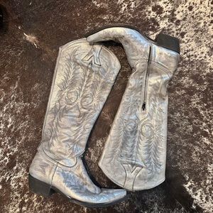 Custom Old Gringo Mayra boot in silver with relaxed fit shaft